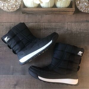 Sorel Whitney Puffy Mid Boot